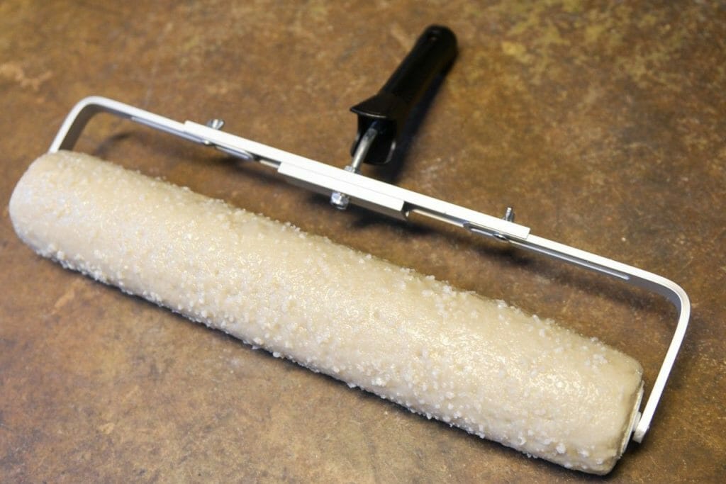 Pitted Stone Roller 18 inch Walttools