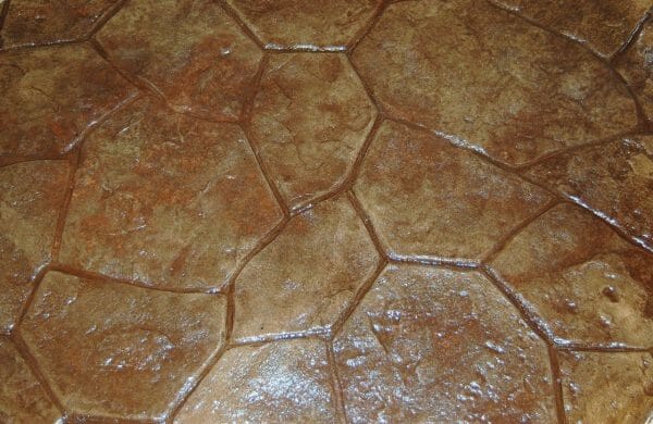 random-rock-stamped-concrete-walttools-example-3-khaki-copper